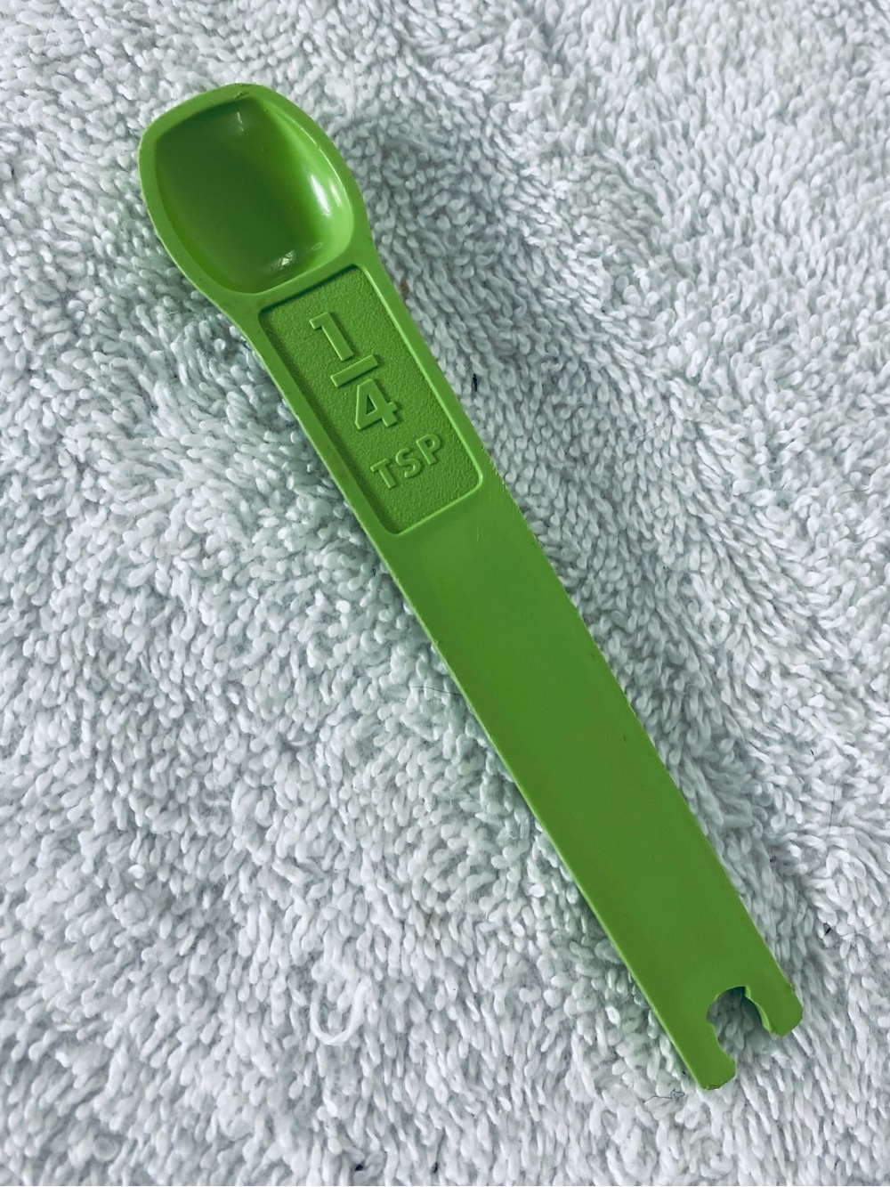5/$35 Vintage Tupperware Bright Lime Green 1/4 Tsp Replacement Measuring Spoon
